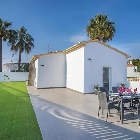 Villas Guzman Almendro Βίλα *